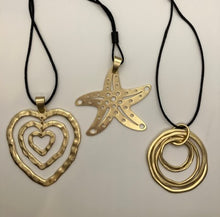 Load image into Gallery viewer, Handmade Pendant Necklace - Gold
