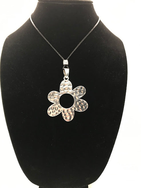 Handmade Daisy Necklace