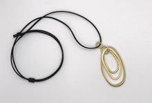 Load image into Gallery viewer, Handmade Oval Necklace
